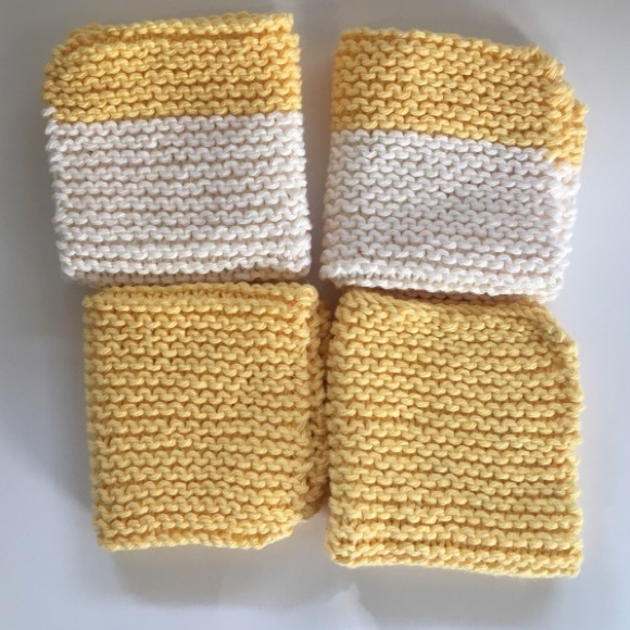 Set of 4 hand knitted dishcloths  yellow and white - Picture 5 of 5